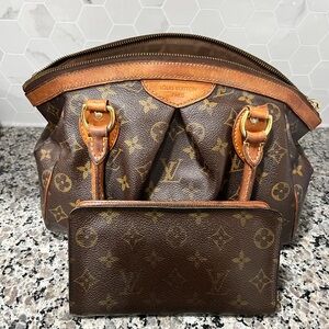 Louis Vuitton Tivoli PM Classic Brown Monogram Handbag With Matching Zippy Walle